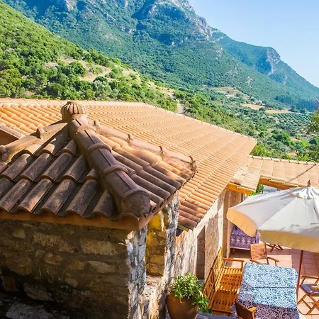 Feriehus Petromanos, A Unique Place With Dreamy Sunsets!