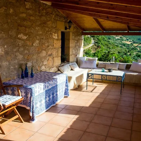 Feriehus Petromanos, A Unique Place With Dreamy Sunsets! *